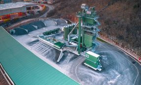Nova asfaltna baza u industrijskoj zoni Bakar kraj Rijeke